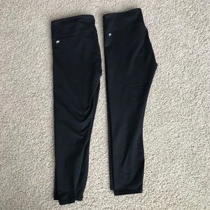 2 pairs Fabletic Capri leggings